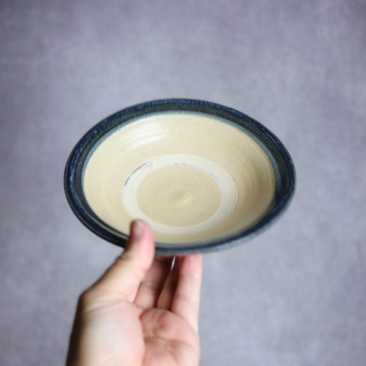 5寸皿1 呉須釉 指描 やちむん 陶器 北窯 宮城正享工房:7005004 | MADE