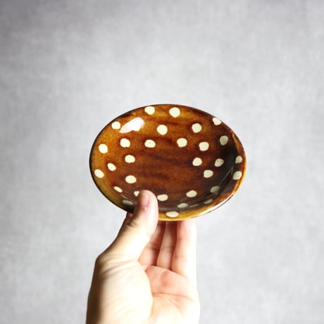 4寸皿 飴釉 蝋抜 点打 やちむん 陶器 真南風工房:7011002