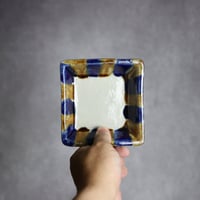 角皿S1 飴 呉須釉 やちむん 陶器 漂窯:7010019