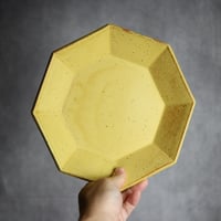 7017017 オクタゴンプレート 黄色 やちむん 陶器 陶factory509