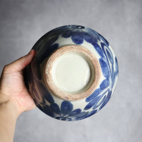 6寸マカイ1 呉須釉 菊唐草紋 やちむん 陶器 榮一工房:7013043