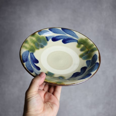 7寸皿1S 呉須 緑釉 葡萄 やちむん 陶器 いずみ窯:7028019