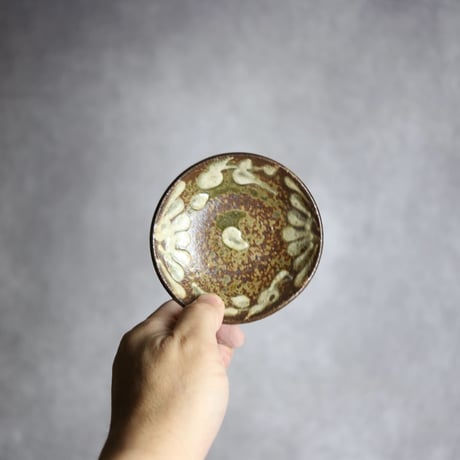 3寸皿4S イッチン 菊花唐草 やちむん 陶器 北窯 松田共司工房:7004002