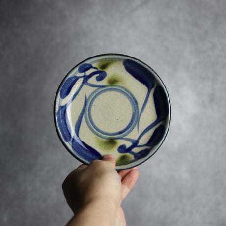5寸皿 唐草模様 青 緑 やちむん 陶器 陶芸こまがた:7006009