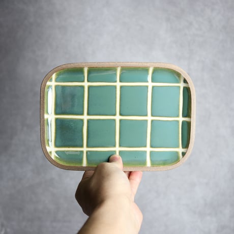 長角皿 中 タイル 緑 やちむん 陶器 一翠窯:7021002 | MADE IN OKINA