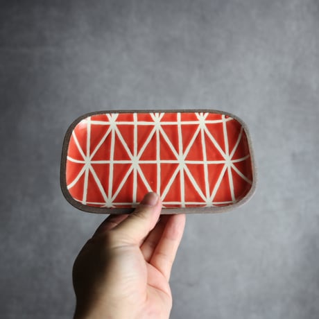 長角皿 小 シャングリラ 赤 やちむん 陶器 一翠窯:7021001