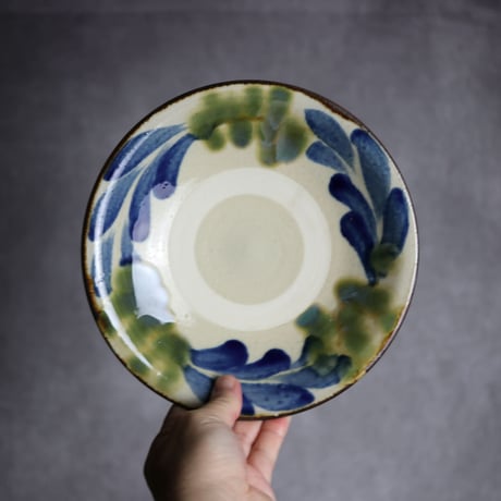 7寸皿1S 呉須 緑釉 葡萄 やちむん 陶器 いずみ窯:7028019