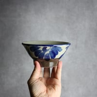 4.5寸マカイ1 呉須 菊花唐草 やちむん 陶器 漂窯:7010025