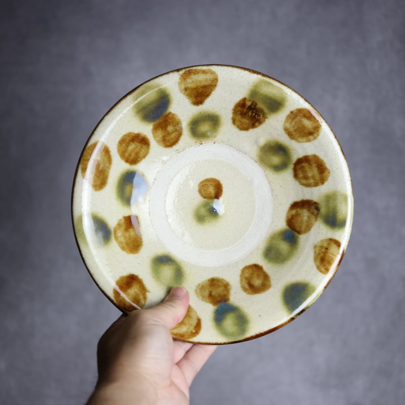7寸皿1 三彩 点打 やちむん 陶器 北窯 松田共司工房:7004009 | MADE IN