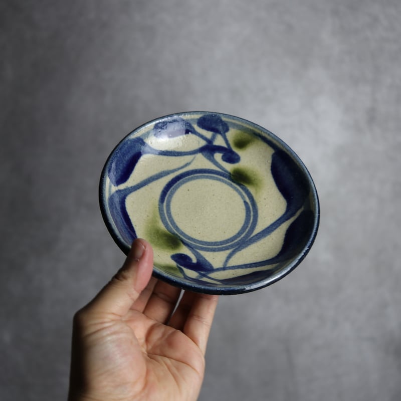 5寸皿 唐草模様 青 緑 やちむん 陶器 陶芸こまがた:7006009 | MADE IN O