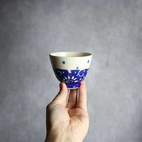 丸湯呑 呉須釉 唐草 やちむん 陶器 高江洲陶磁器:7205036