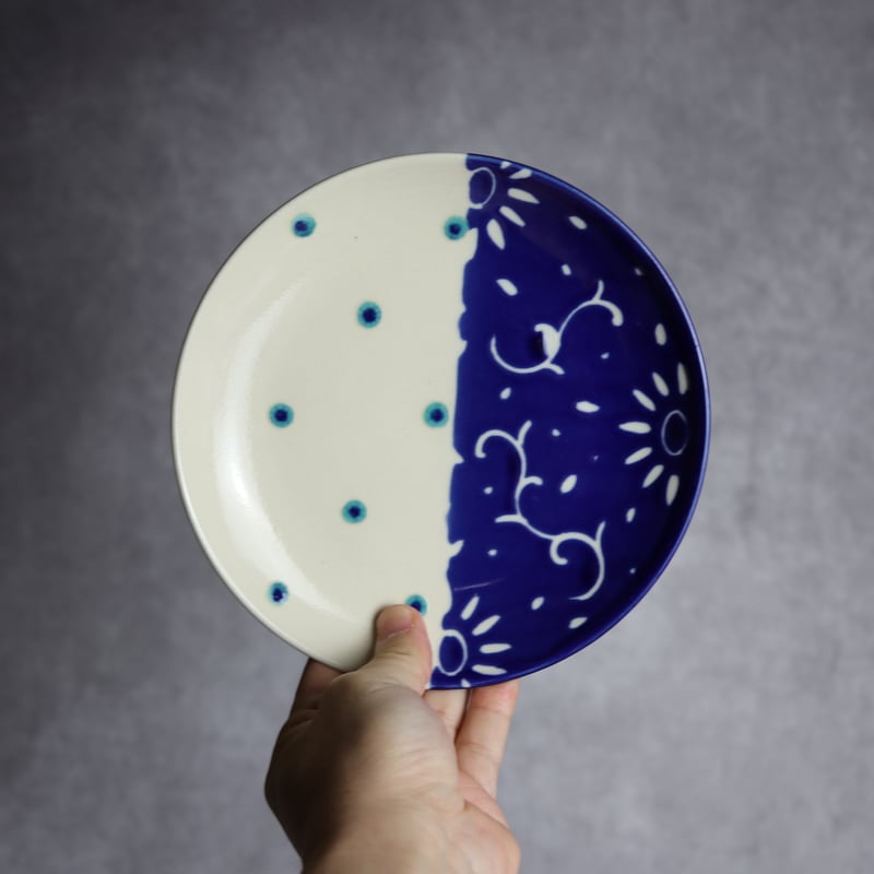 7205005 6寸皿 呉須釉 唐草 やちむん 陶器 高江洲陶磁器 | MADE IN OKI