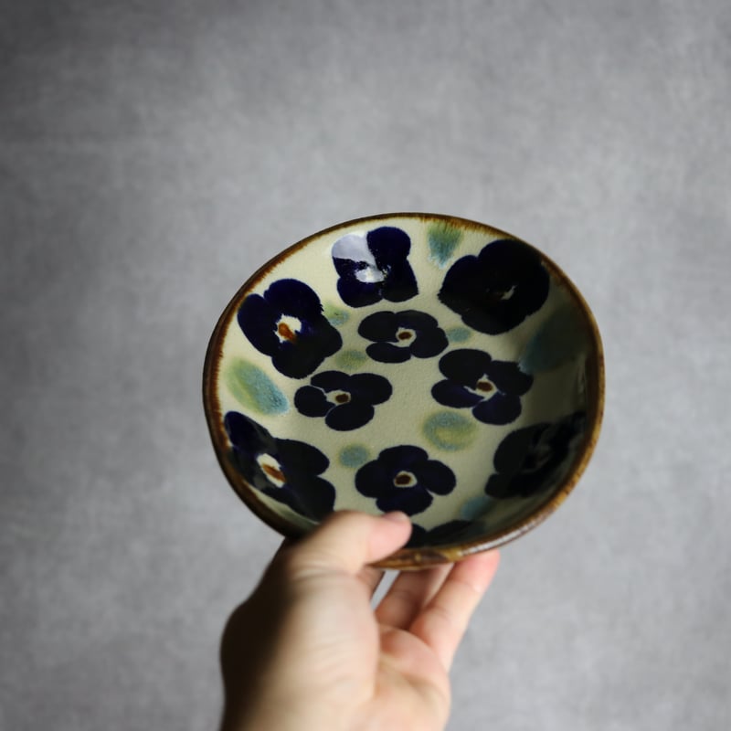 やちむん　エドメ陶房　22cm平皿2枚 オーバル皿4 花紋 やちむん 陶器 エドメ陶房:7201002 | MADE IN OKINA