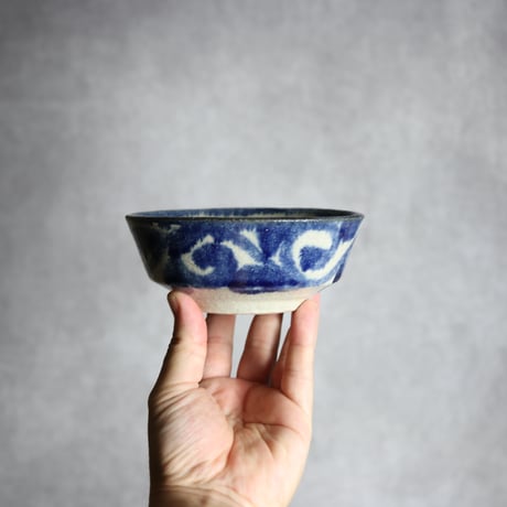 4寸安南鉢2 呉須釉 唐草 やちむん 陶器 榮一工房:7013155