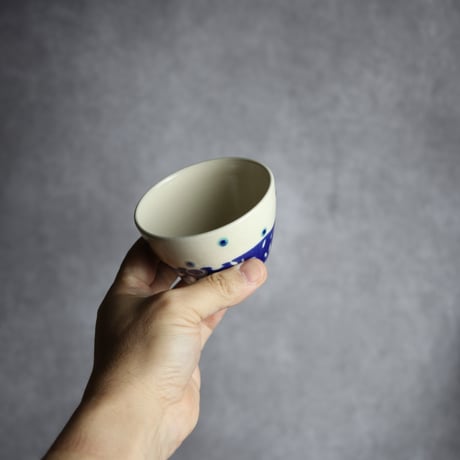 丸湯呑 呉須釉 唐草 やちむん 陶器 高江洲陶磁器:7205036