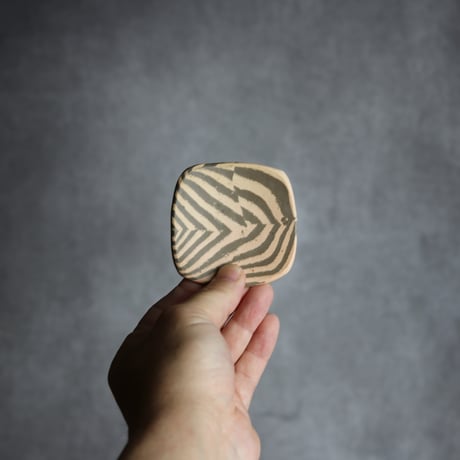 やちむんNO4お値下げ やちむん 民藝 江口窯 江口聡 ぐい呑み 平大 線彫り : おまめ - 通販