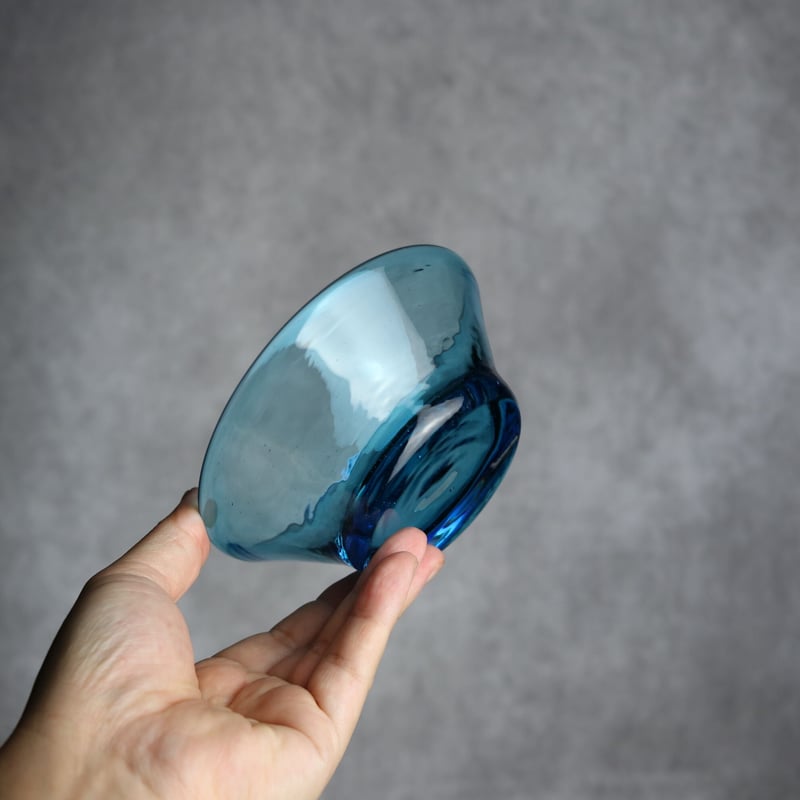 ノーマルボウル 水色 琉球ガラス 工房清天:7102026 | MADE IN