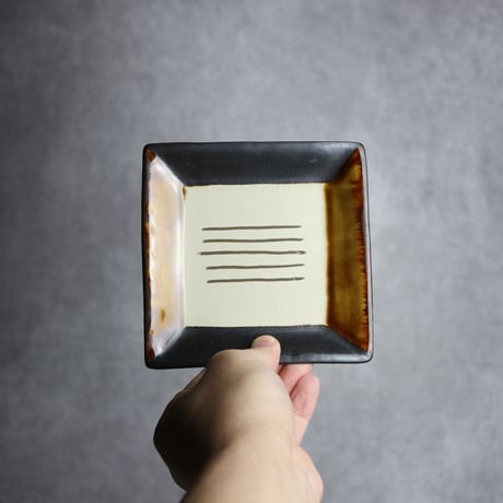 正方皿 小 テレビ やちむん 陶器 一翠窯:7021005