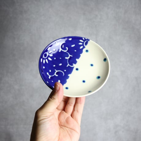 4寸皿 呉須釉 唐草 やちむん 陶器 高江洲陶磁器:7205003
