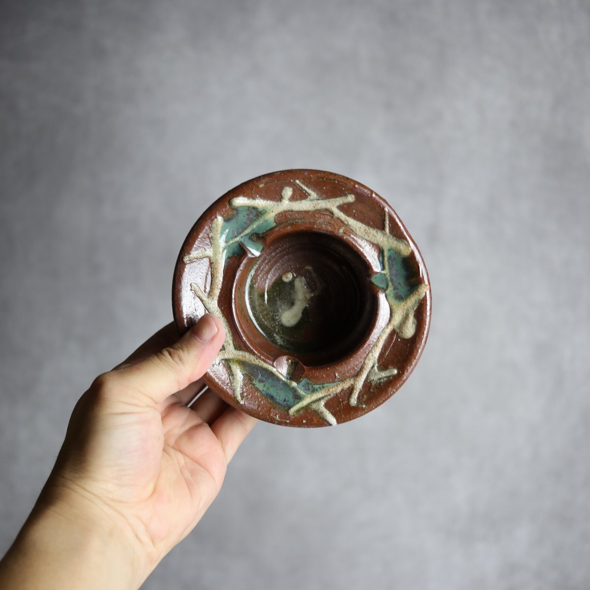 工房あめつち　三匹のヤギ緑地大皿 工房あめつち 三匹のヤギ緑地大皿 - メルカリ