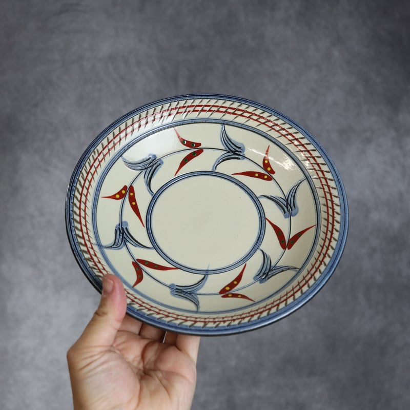 7寸皿 赤絵ブーゲンビリア やちむん 陶器 陶眞窯:7001129 | MADE