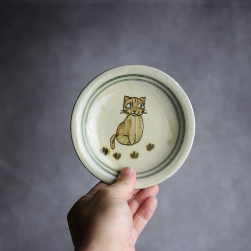 こども4寸皿 ねこ やちむん 陶器 真南風工房:7011028 | MADE IN OKINAWA
