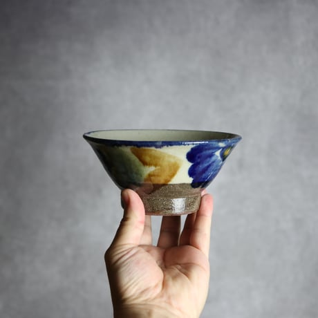 4.5寸マカイ1 三彩 菊花双葉紋 やちむん 陶器 漂窯:7010025