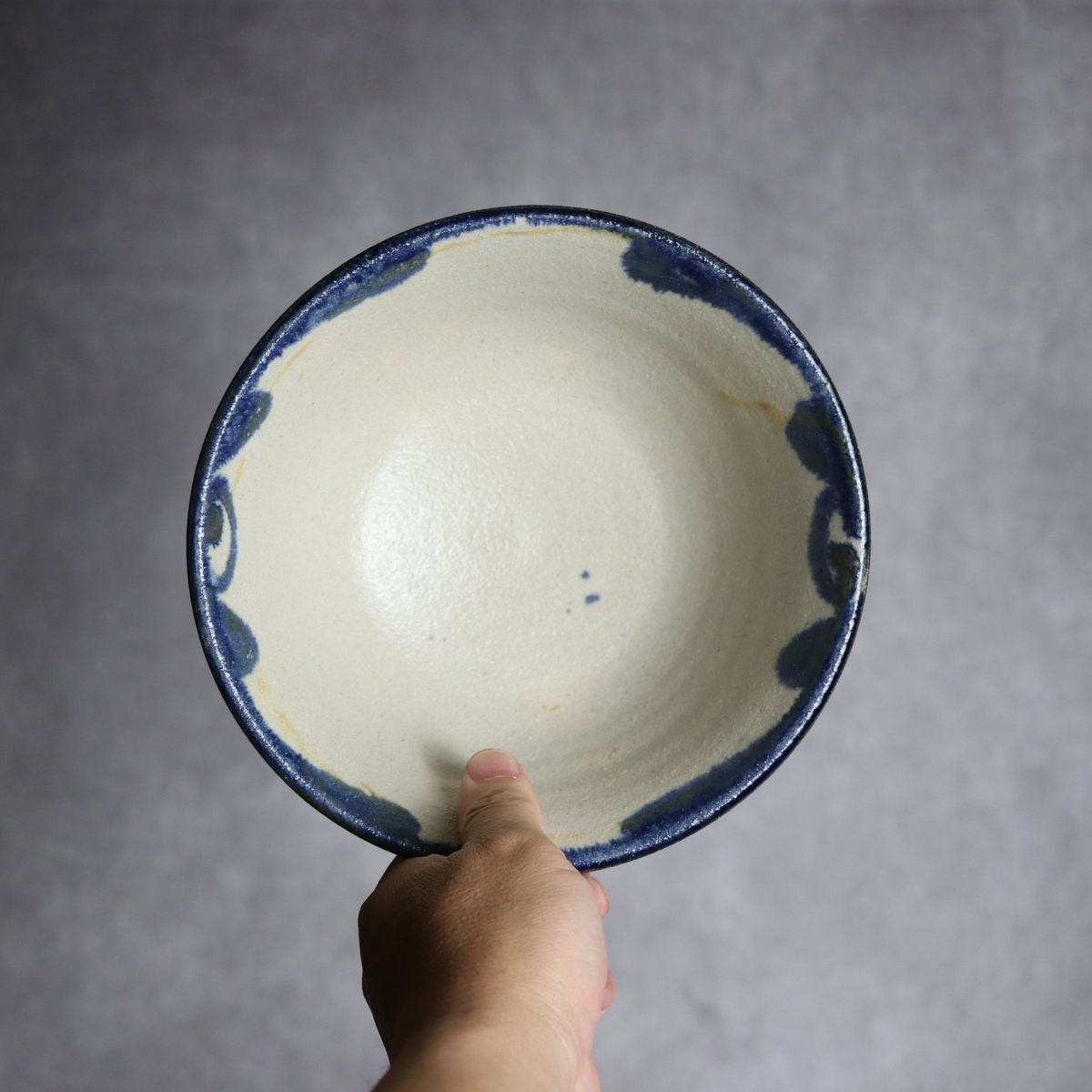 6寸マカイ1 呉須釉 菊唐草紋 やちむん 陶器 榮一工房:7013043 | MADE
