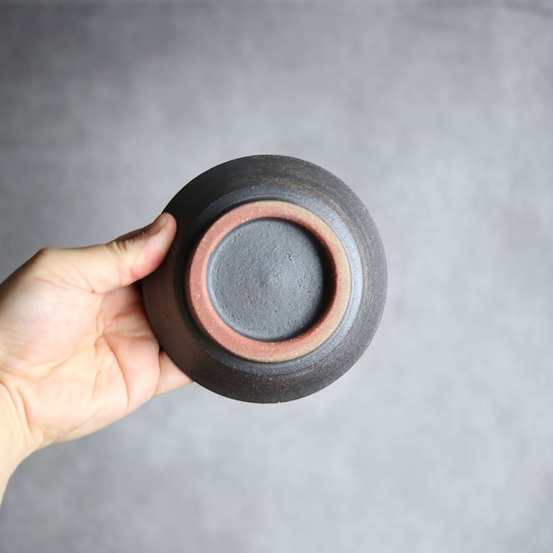 3.5寸安南鉢S1 灰 黒釉 やちむん 陶器 厨子甕と陶 ひ窯:7029038 | MADE