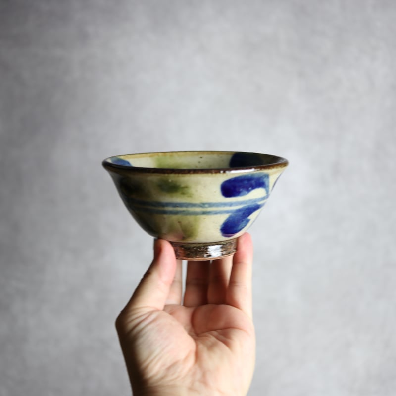 4寸マカイ 青 緑 デイゴ柄 やちむん 陶器 陶芸こまがた:7006021 | MADE