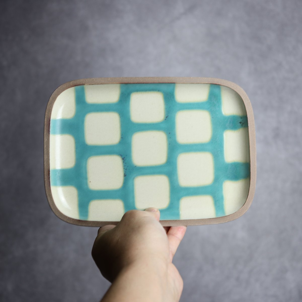 長角皿中 ソーダ やちむん 陶器 一翠窯:7021002 | MADE IN OKINAWA｜