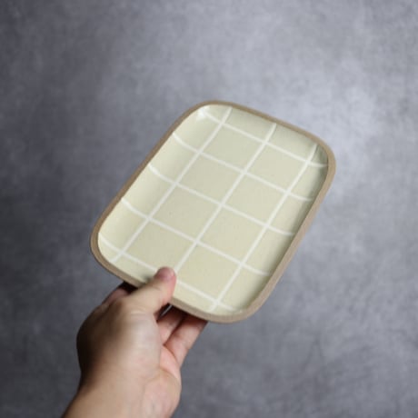 長角皿 中 タイル キビ灰 白 やちむん 陶器 一翠窯:7021002