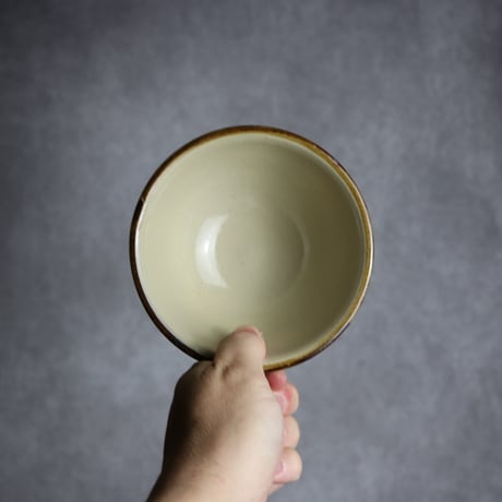 4寸マカイ 呉須釉 蝋抜 点打  やちむん 陶器 真南風工房:7011008