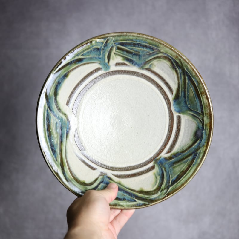 8寸皿2 緑釉 指描 やちむん 陶器 榮一工房:7013025 | MADE IN OKINA