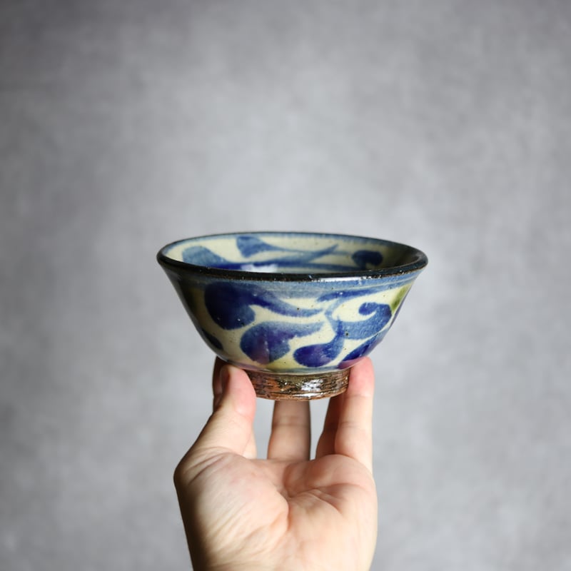 4寸マカイ 青 緑 唐草柄 やちむん 陶器 陶芸こまがた:7006024 | MADE