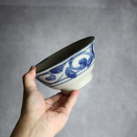 5寸マカイ1 呉須釉 唐草 やちむん 陶器 榮一工房:7013038