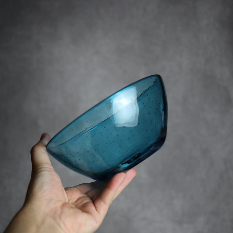 気泡ボウル小 水色 琉球ガラス ガラス工房 清天:7102040 | MADE IN OKIN