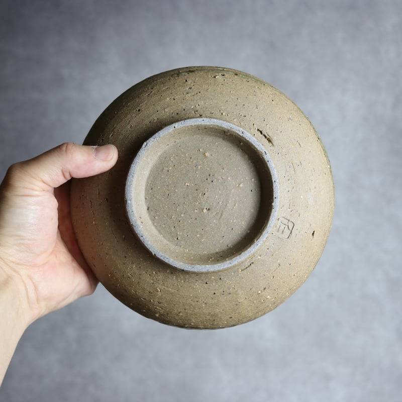 7023025【仁陶器工房】灰釉 平鉢(中)④ | MADE IN OKINAWA 7023025【仁陶器工房】灰釉 平鉢(中)④ | MADE IN OKINAWA