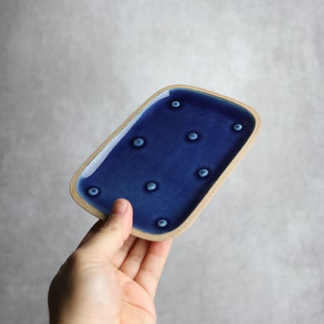 長角皿 小 点いっちん 呉須 やちむん 陶器 一翠窯:7021001