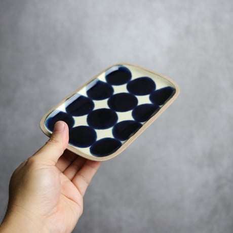 長角皿 小 呉須丸紋 やちむん 陶器 一翠窯:7021001