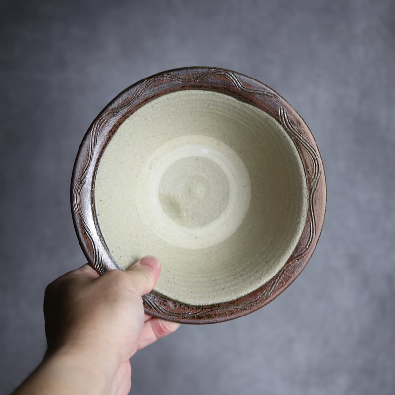 6寸ワンブー1 櫛描 やちむん 陶器 北窯 宮城正享工房:7005019 | MADE