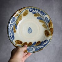 7寸皿2 飴 呉須釉 唐草 やちむん 陶器 榮一工房:7013019