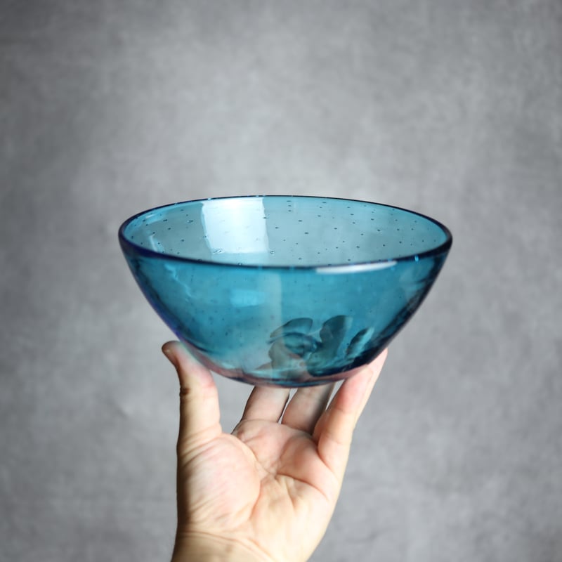 気泡ボウル小 水色 琉球ガラス ガラス工房 清天:7102040 | MADE IN OKINAWA