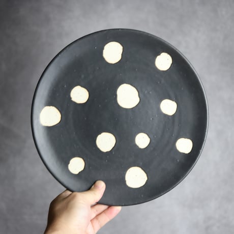 モノクロ皿 丸 大 やちむん 陶器 陶factory509:7017024