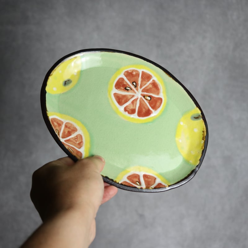 オーバルプレートB グレープフルーツ やちむん 陶器 atelier qucchane