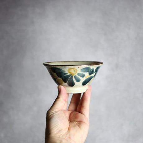 4寸マカイ1S 飴 呉須釉 菊花唐草 やちむん 陶器 いずみ窯 島袋工房:7028038