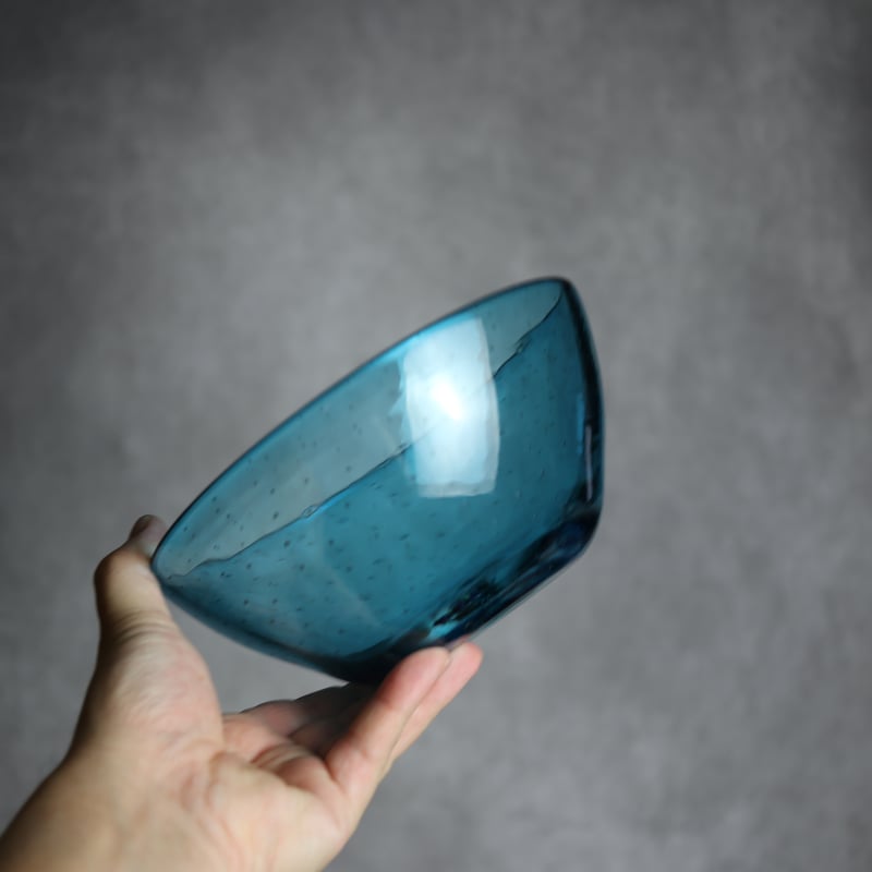 気泡ボウル 小 水色 琉球ガラス 工房清天:7102040 | MADE IN OKINAWA