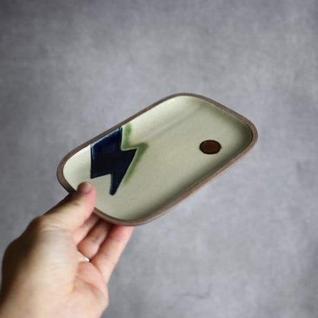長角皿 小 かみなり やちむん 陶器 一翠窯:7021001