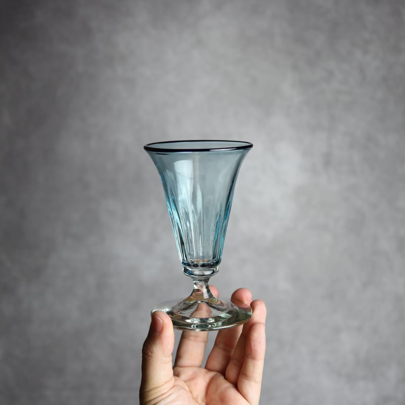 琉球ガラス ヴィンテージ食前酒グラス 水 工房glass32：7105022 | MADE