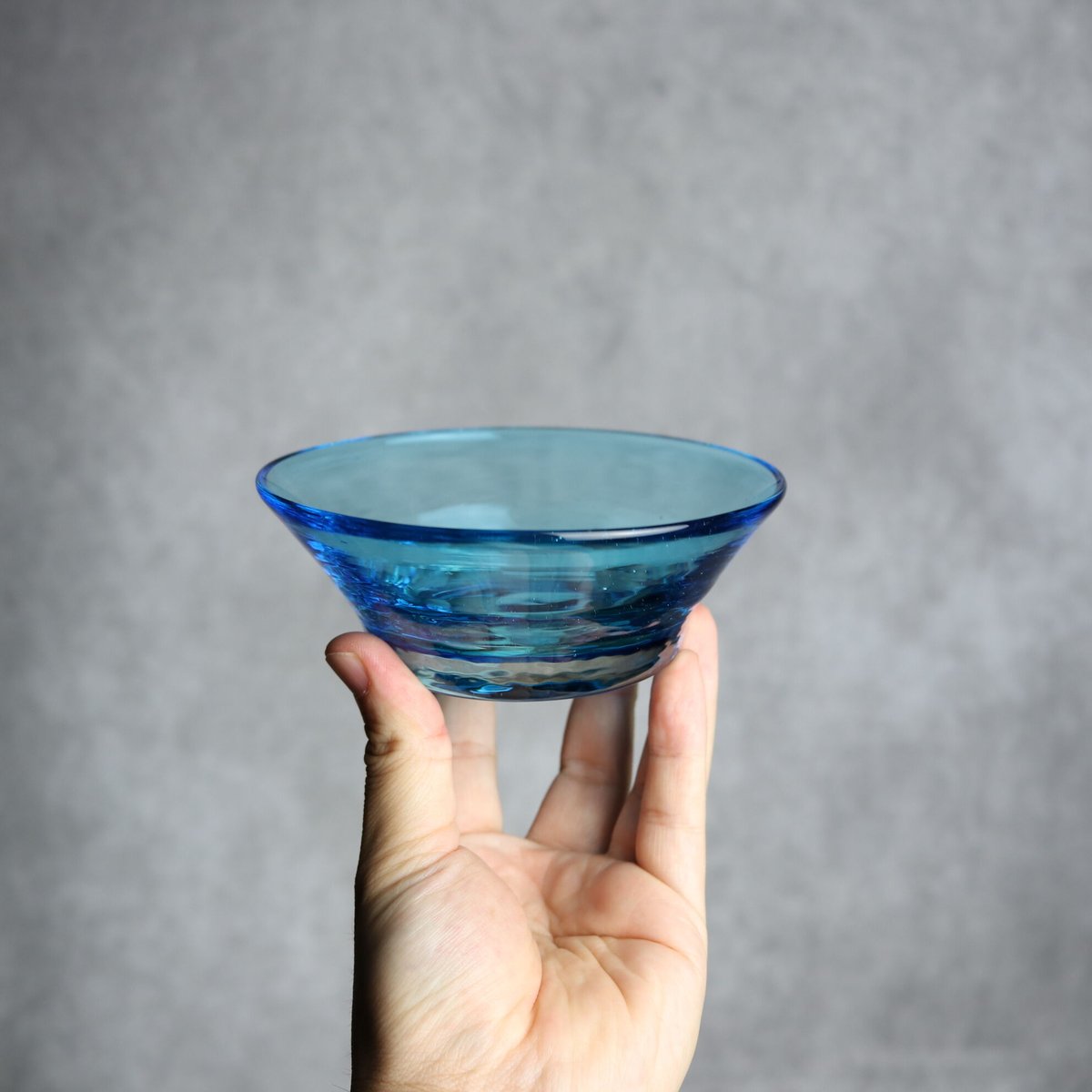 ノーマルボウル 水色 琉球ガラス 工房清天:7102026 | MADE IN
